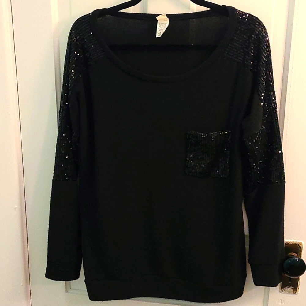 7th Ray Super Soft Fleece Black Long sleeve Shirt with Sequins Boutique
